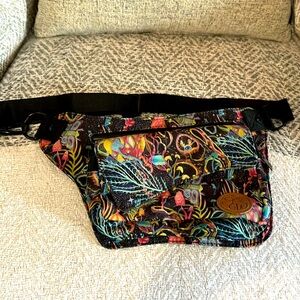 Fanny pack/hip bag!